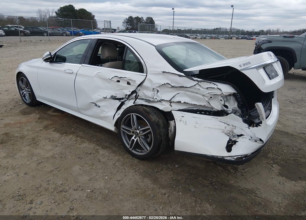 2019 MERCEDES-BENZ E 300 VIN: WDDZF4JB3KA525229