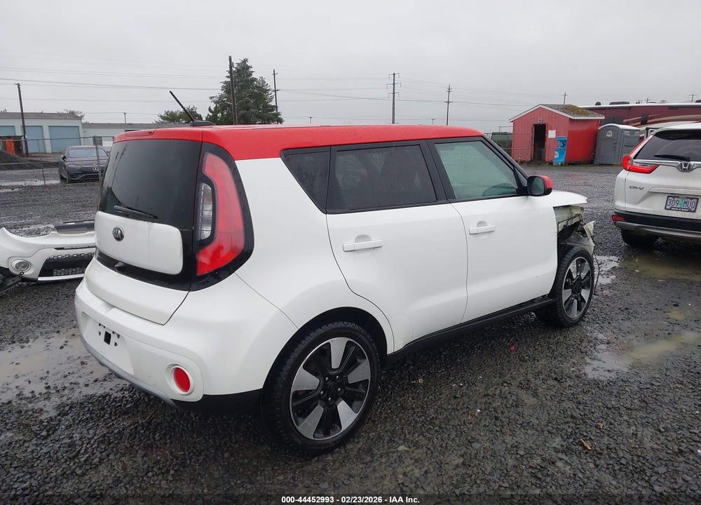 2018 KIA SOUL + VIN: KNDJP3A59J7598898