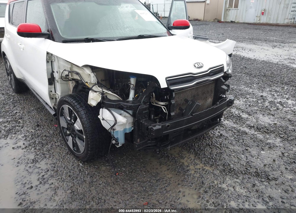 2018 KIA SOUL + VIN: KNDJP3A59J7598898