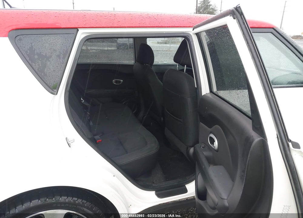 2018 KIA SOUL + VIN: KNDJP3A59J7598898