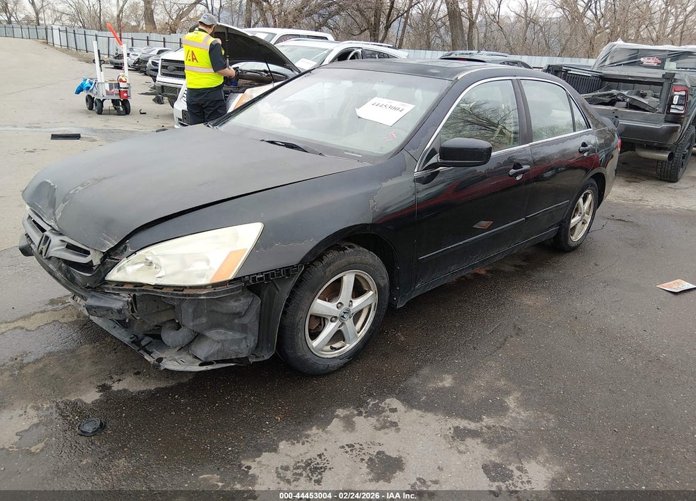 2004 HONDA ACCORD 2.4 EX VIN: 1HGCM55724A039680