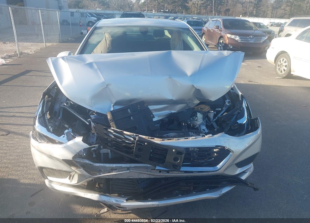 2018 CHEVROLET CRUZE LT AUTO VIN: 1G1BE5SM7J7197130