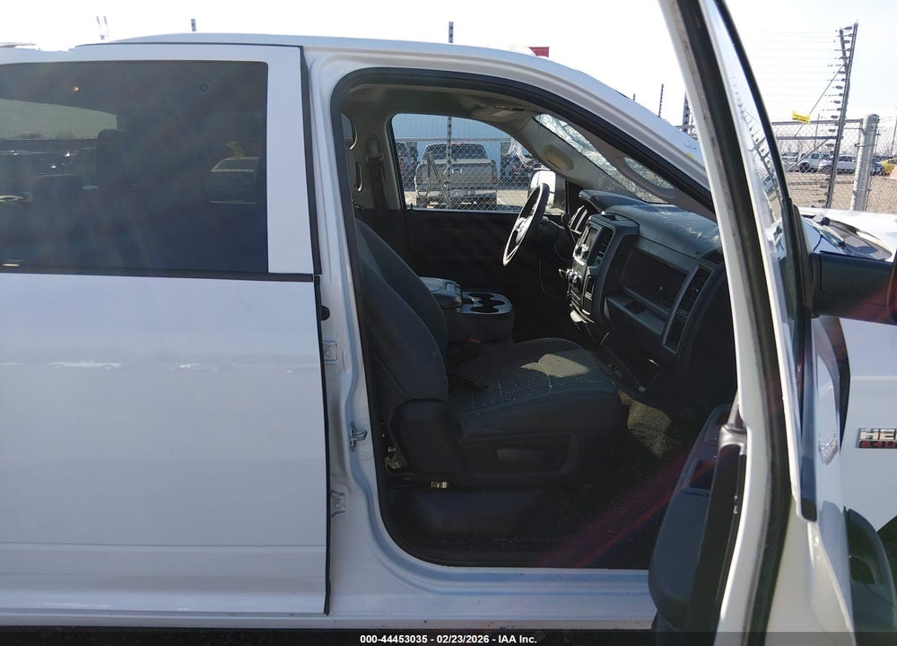 2017 RAM 2500 TRADESMAN  4X2 6'4 BOX VIN: 3C6UR4CJ7HG536638