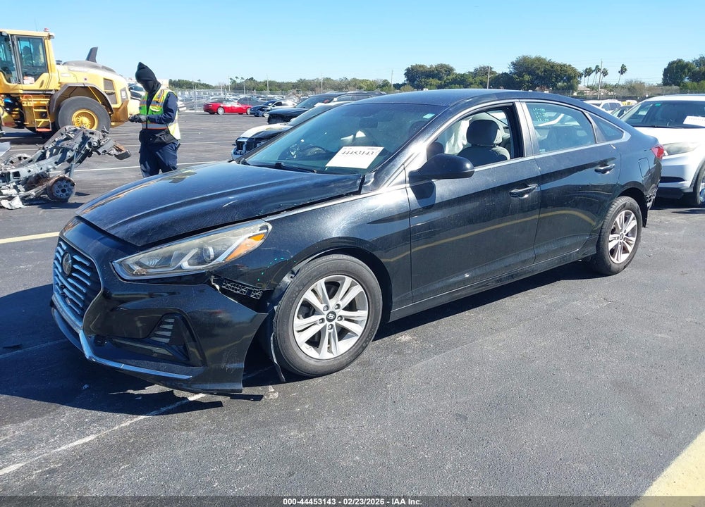 2018 HYUNDAI SONATA SE VIN: 5NPE24AF1JH682420