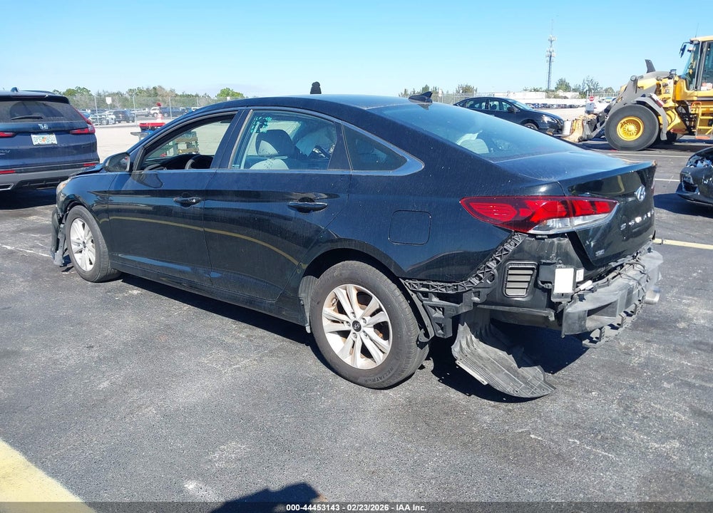 2018 HYUNDAI SONATA SE VIN: 5NPE24AF1JH682420