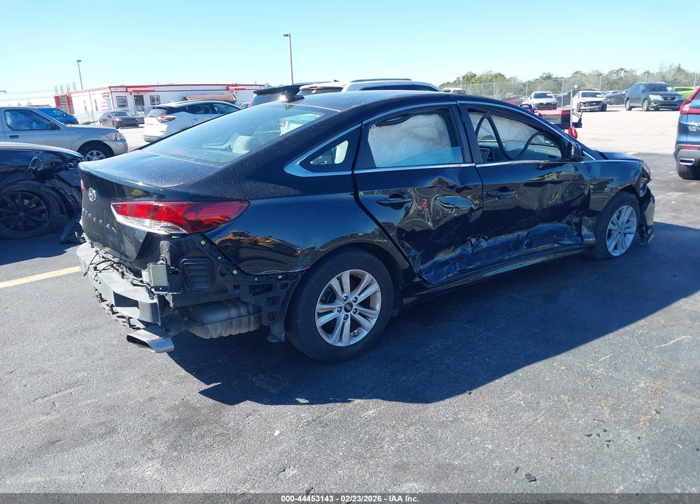 2018 HYUNDAI SONATA SE VIN: 5NPE24AF1JH682420