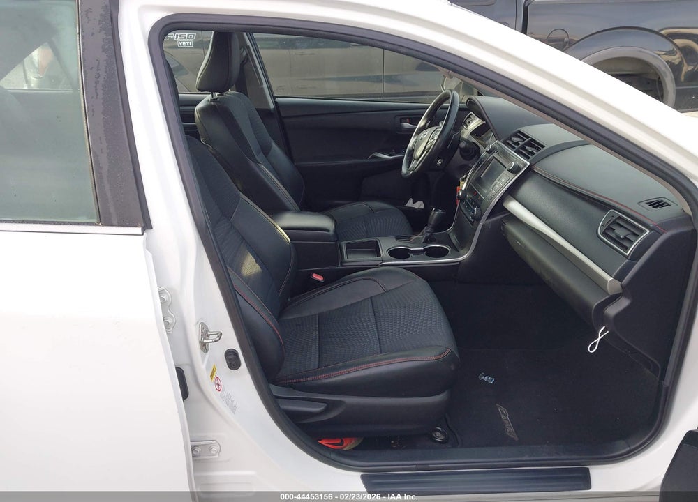 2015 TOYOTA CAMRY SE VIN: 4T1BF1FK1FU042759