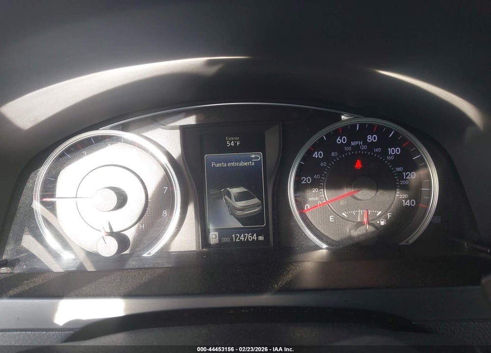 2015 TOYOTA CAMRY SE VIN: 4T1BF1FK1FU042759