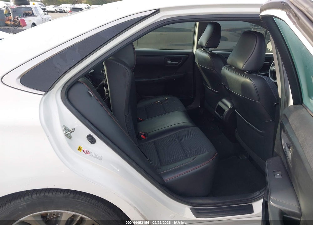 2015 TOYOTA CAMRY SE VIN: 4T1BF1FK1FU042759