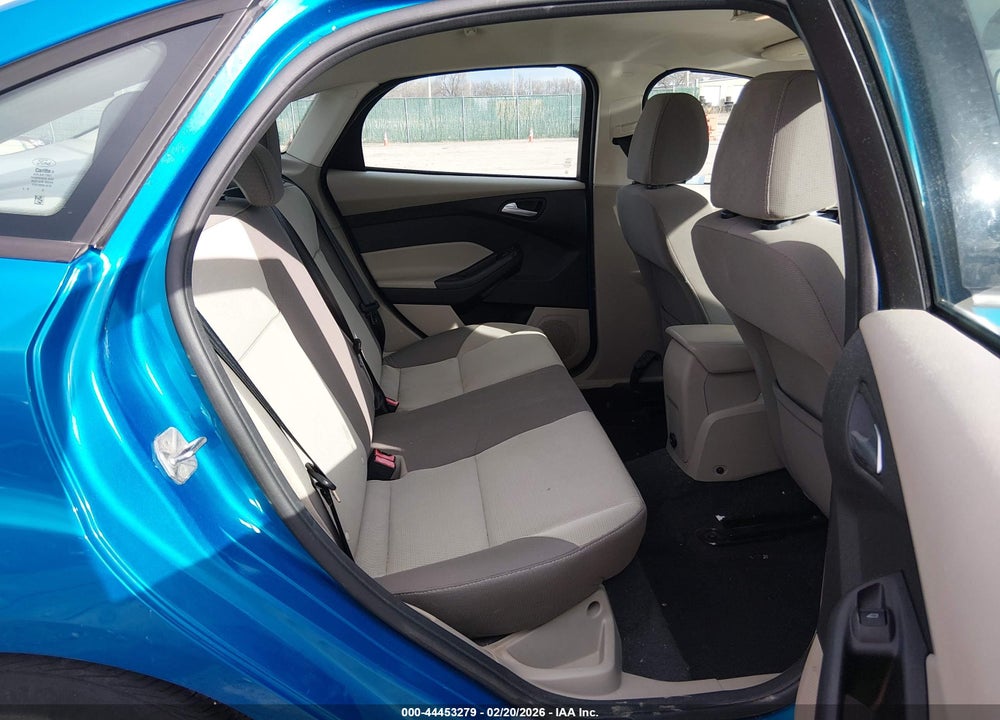 2014 FORD FOCUS SE VIN: 1FADP3F28EL196658