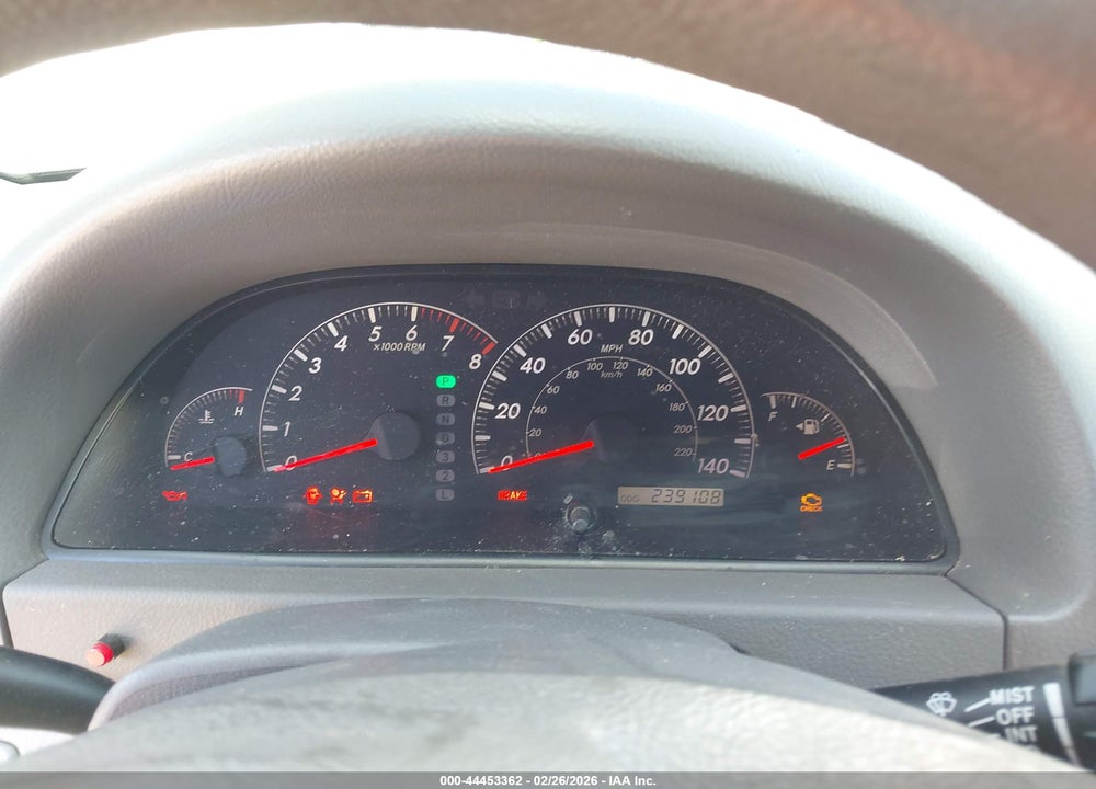 2005 TOYOTA CAMRY LE VIN: 4T1BE32K75U618227