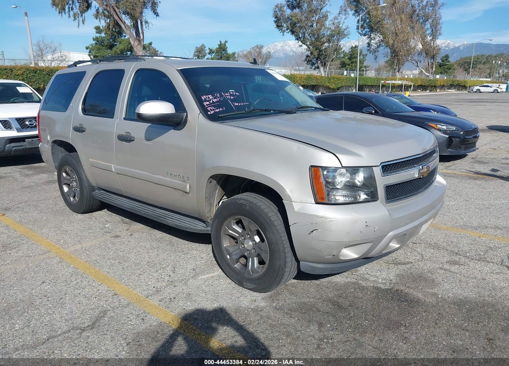 2008 CHEVROLET TAHOE LS VIN: 1GNFC13088R145904