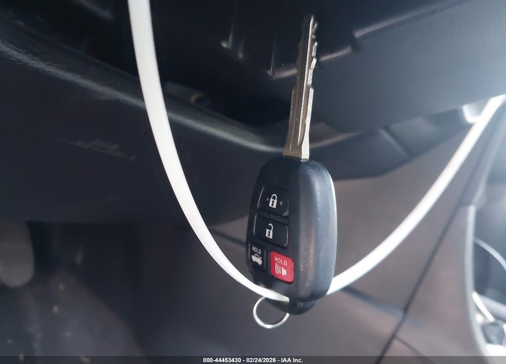 2016 TOYOTA COROLLA LE VIN: 2T1BURHE0GC624382