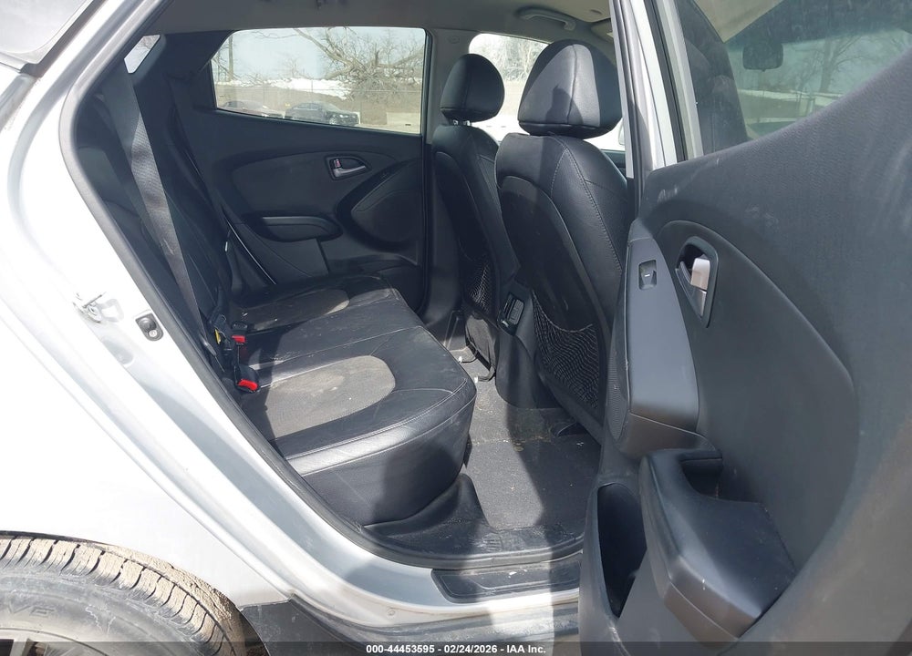 2014 HYUNDAI TUCSON SE VIN: KM8JU3AG9EU872226