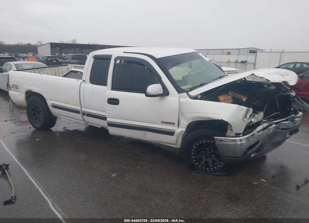 2000 CHEVROLET SILVERADO 1500 LS VIN: 1GCEK19T0YE378093