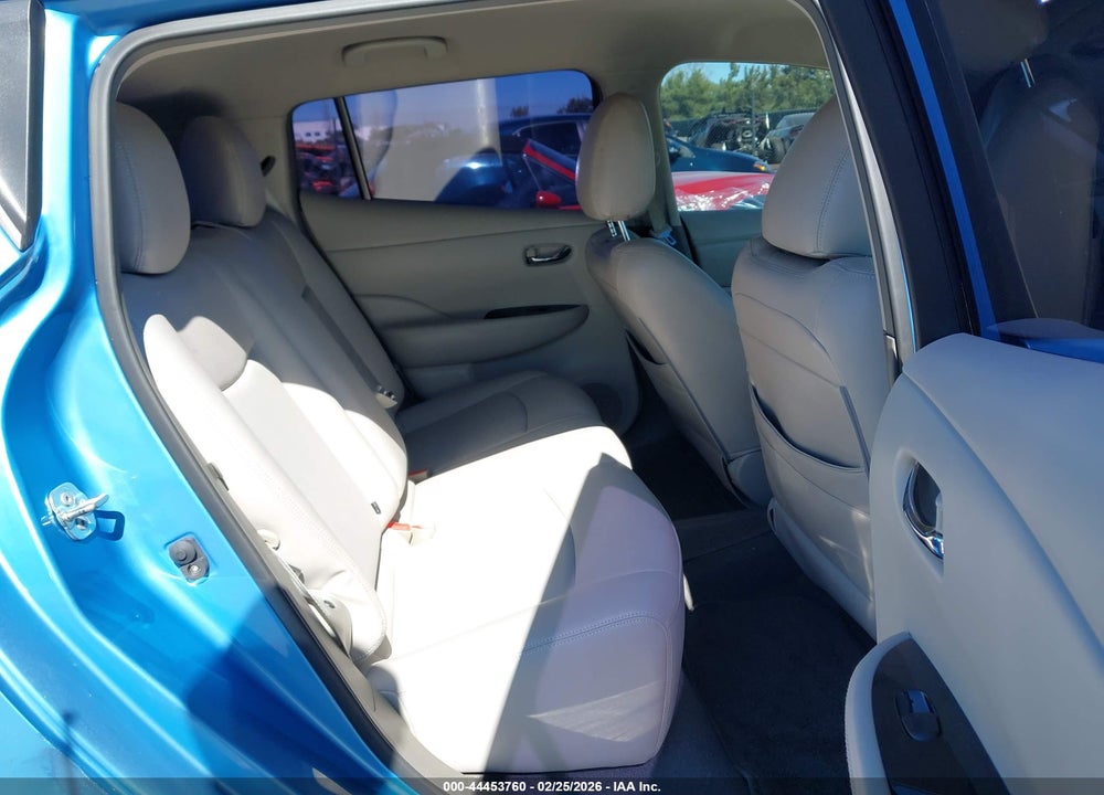 2012 NISSAN LEAF SL VIN: JN1AZ0CP4CT020437