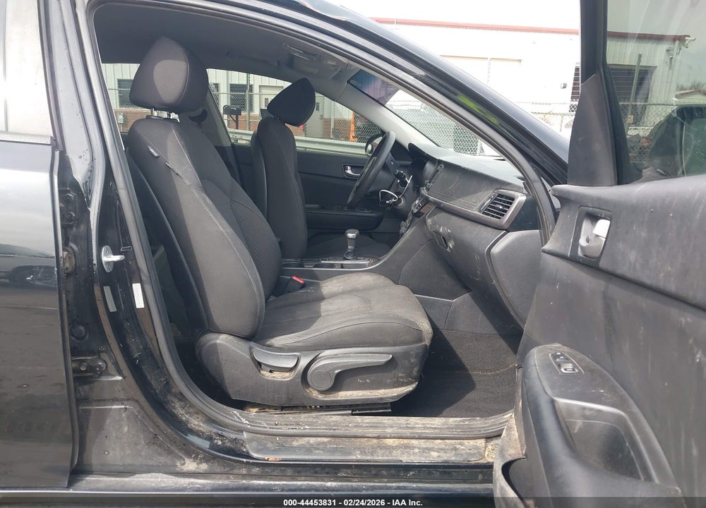 2016 KIA OPTIMA LX VIN: 5XXGT4L38GG102691