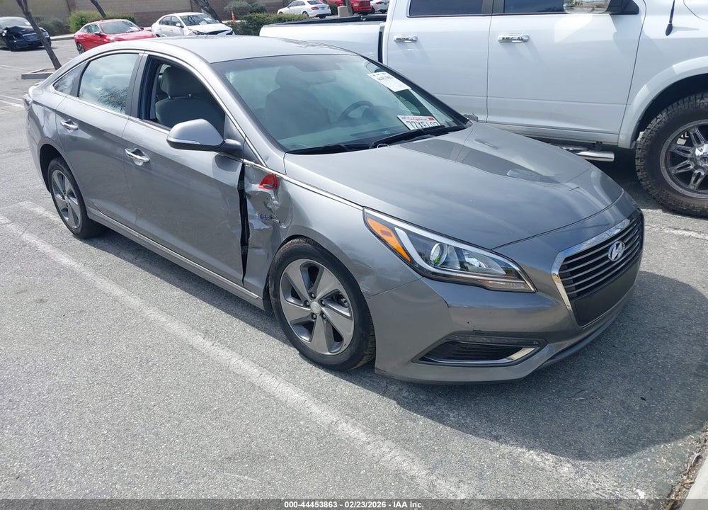 2017 HYUNDAI SONATA PLUG-IN HYBRID VIN: KMHE14L2XHA066130
