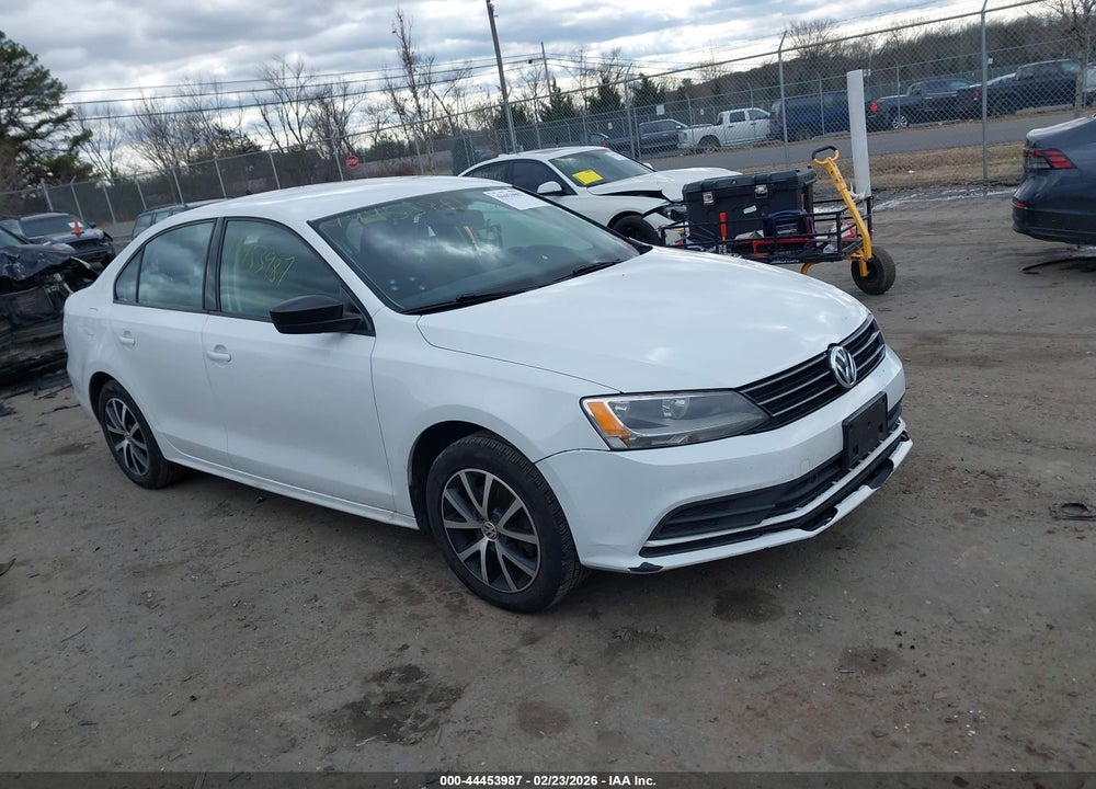 2016 VOLKSWAGEN JETTA SE VIN: 3VWD67AJ6GM391966