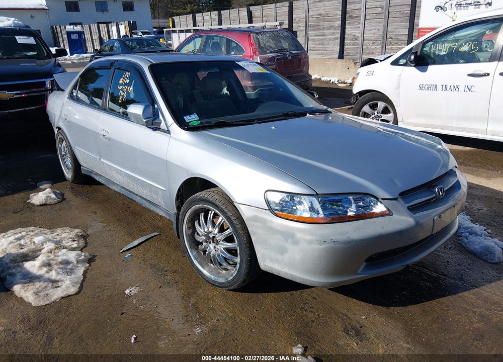 2001 HONDA ACCORD 2.3 LX VIN: 1HGCG66571A142597
