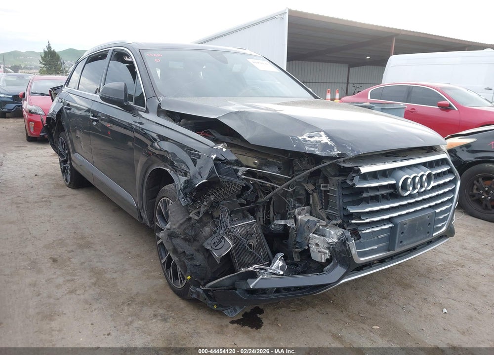 2017 AUDI Q7 3.0T PREMIUM VIN: WA1LAAF72HD054824