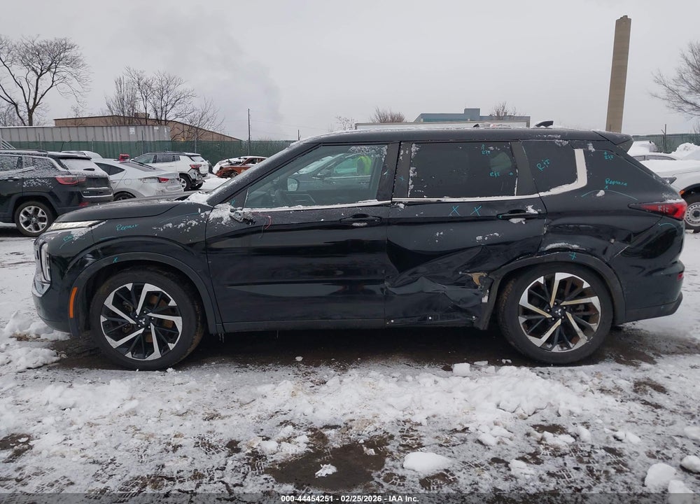 2022 MITSUBISHI OUTLANDER ES 2.5 S-AWC VIN: JA4J4TA86NZ037548