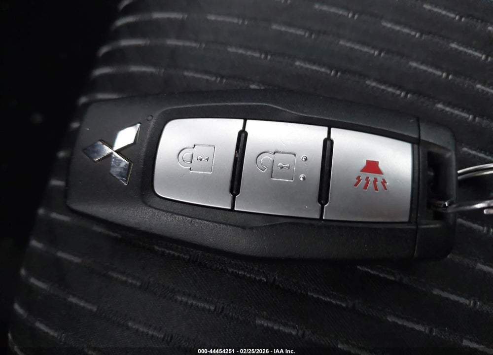 2022 MITSUBISHI OUTLANDER ES 2.5 S-AWC VIN: JA4J4TA86NZ037548