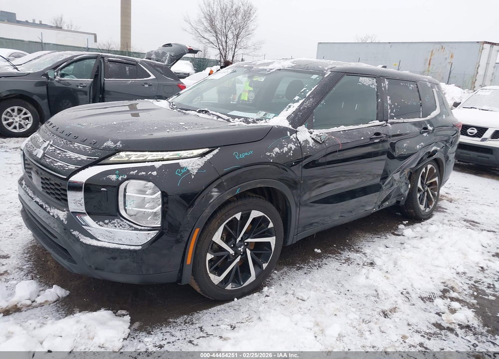 2022 MITSUBISHI OUTLANDER ES 2.5 S-AWC VIN: JA4J4TA86NZ037548