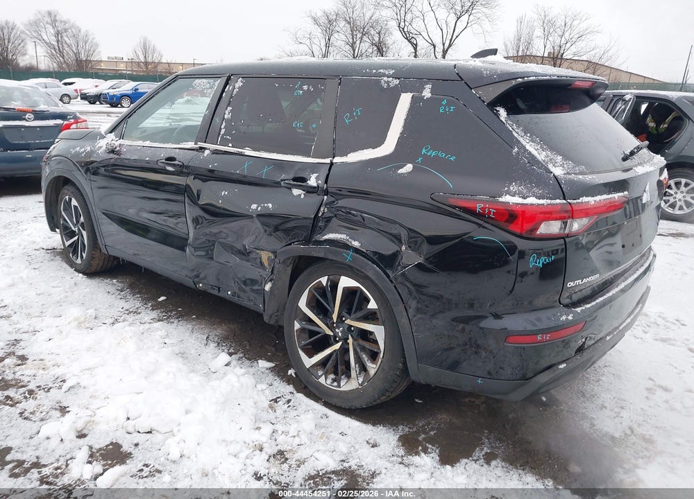 2022 MITSUBISHI OUTLANDER ES 2.5 S-AWC VIN: JA4J4TA86NZ037548