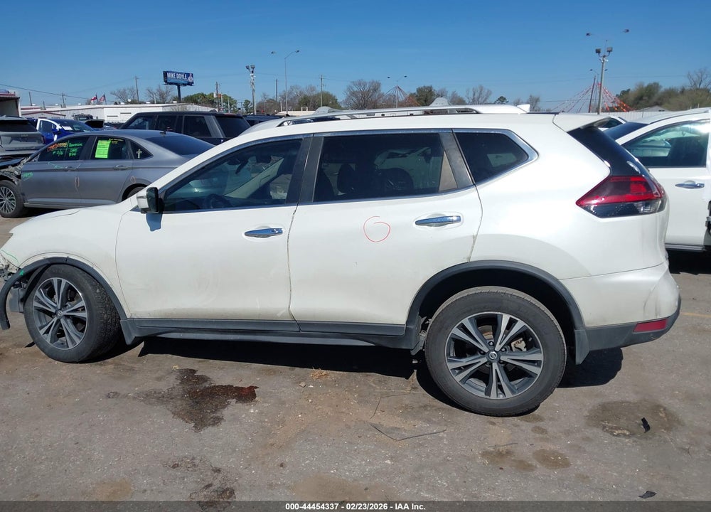 2020 NISSAN ROGUE SV FWD VIN: 5N1AT2MT5LC734191