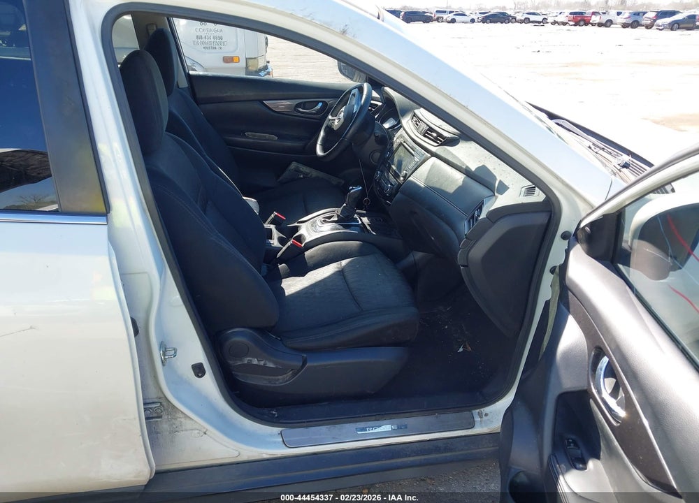 2020 NISSAN ROGUE SV FWD VIN: 5N1AT2MT5LC734191