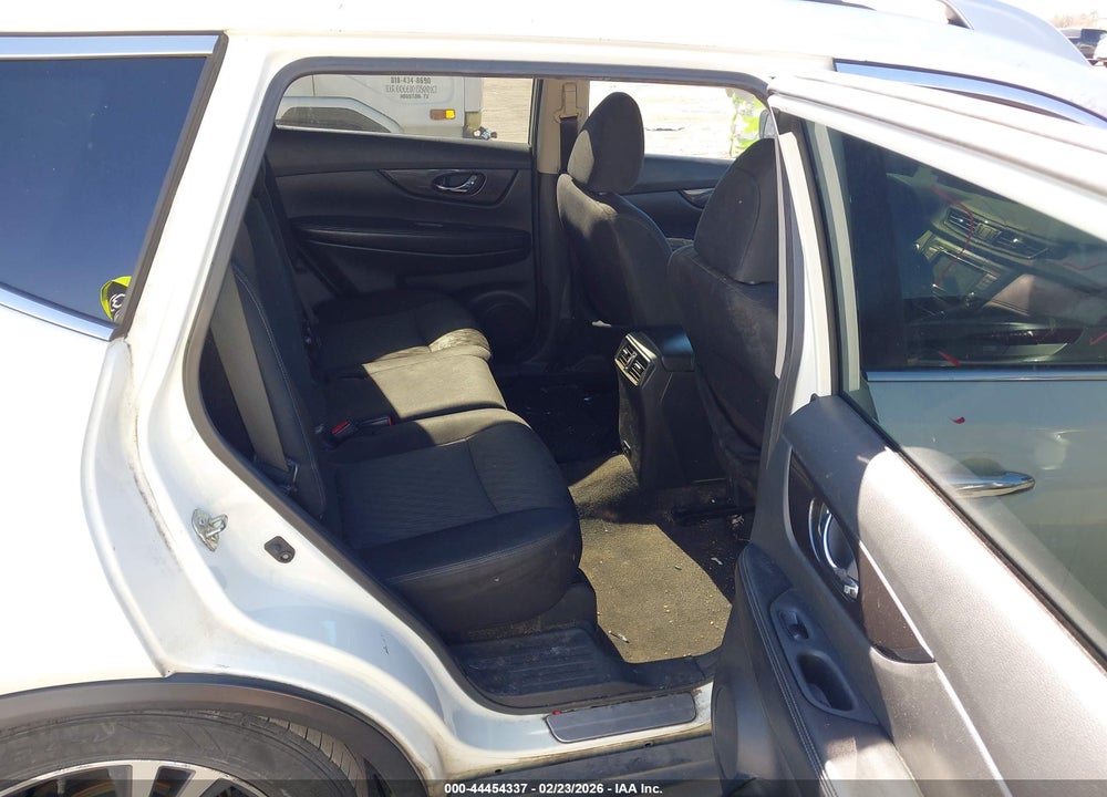 2020 NISSAN ROGUE SV FWD VIN: 5N1AT2MT5LC734191