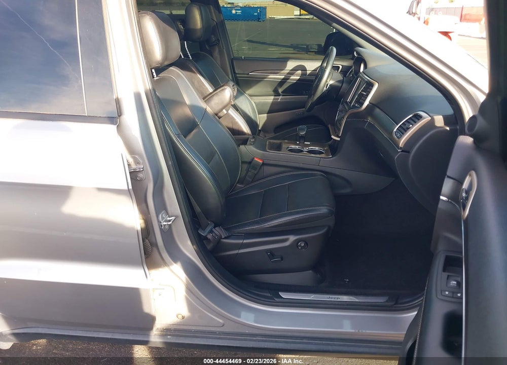 2015 JEEP GRAND CHEROKEE LIMITED VIN: 1C4RJEBM2FC906630