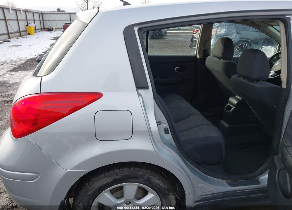 2009 NISSAN VERSA 1.8SL VIN: 3N1BC13E09L375211