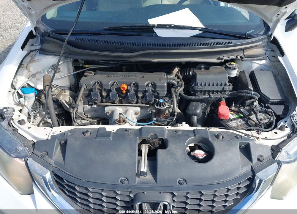 2014 HONDA CIVIC LX VIN: 19XFB2F52EE063537