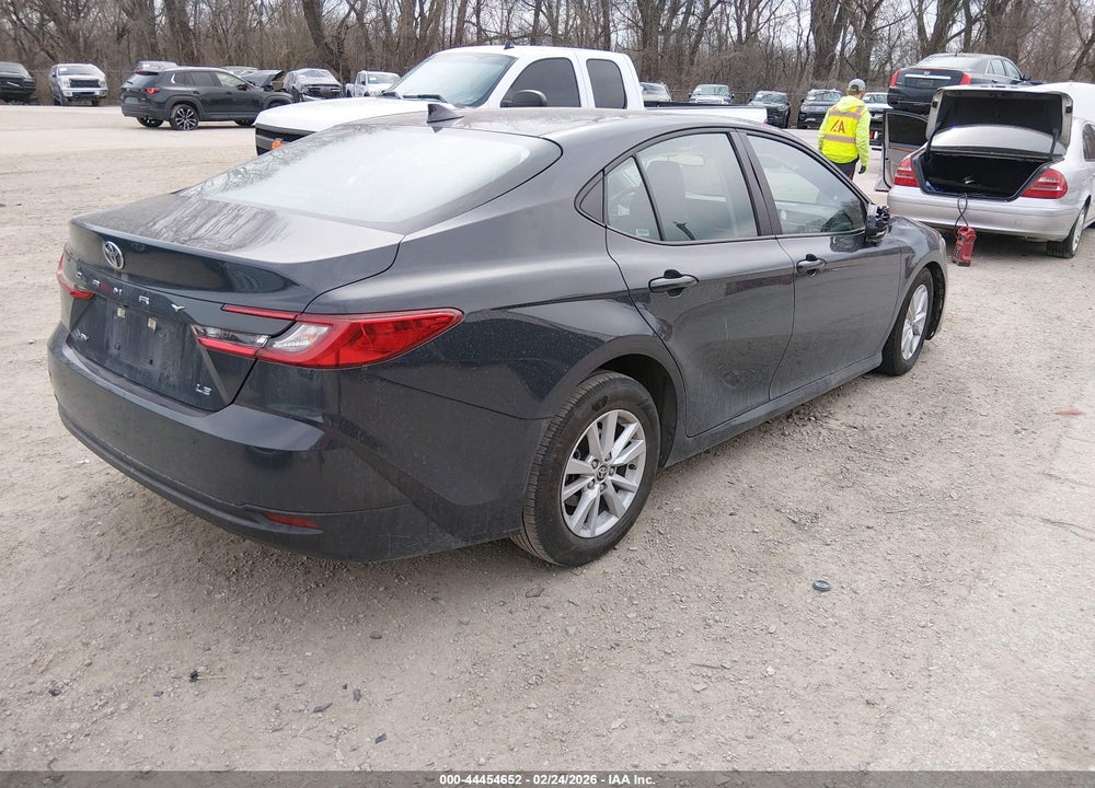 2025 TOYOTA CAMRY LE VIN: 4T1DAACK1SU521561