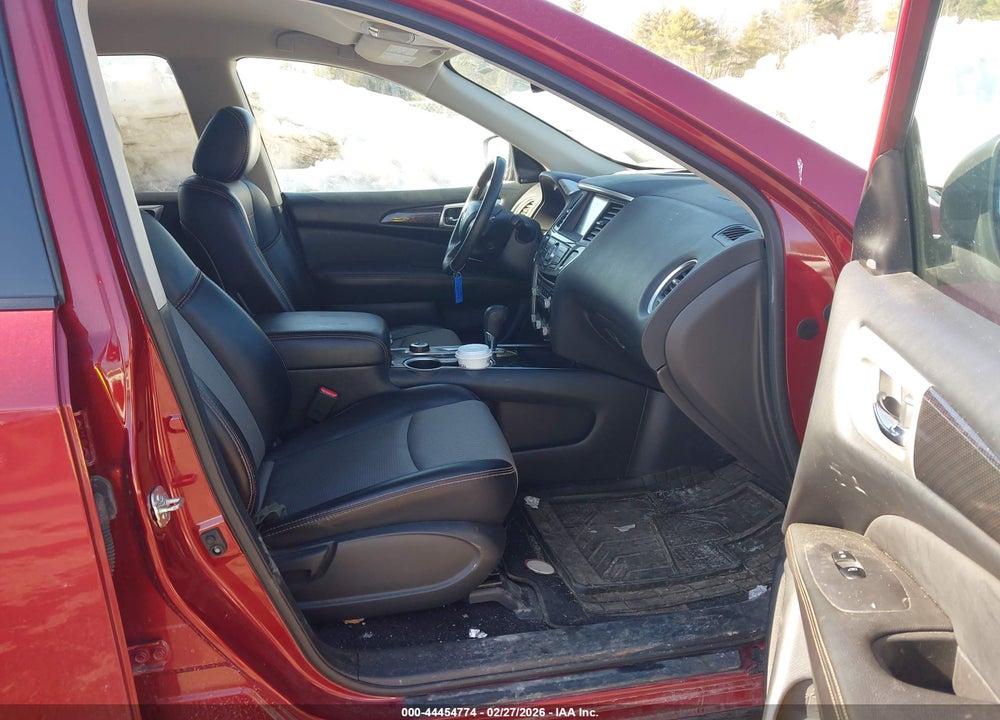 2019 NISSAN PATHFINDER SV VIN: 5N1DR2MM8KC654838