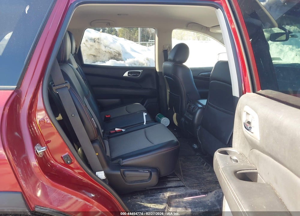 2019 NISSAN PATHFINDER SV VIN: 5N1DR2MM8KC654838