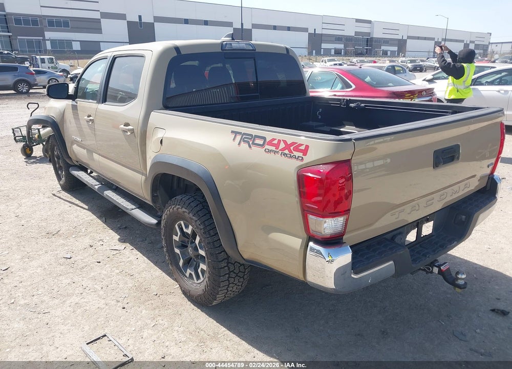 2017 TOYOTA TACOMA TRD OFF ROAD VIN: 5TFCZ5AN3HX090192