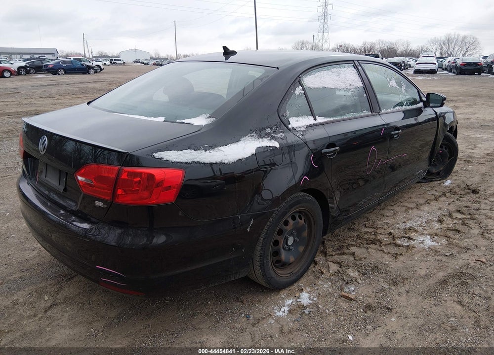 2014 VOLKSWAGEN JETTA 1.8T SE VIN: 3VWD17AJ7EM397769