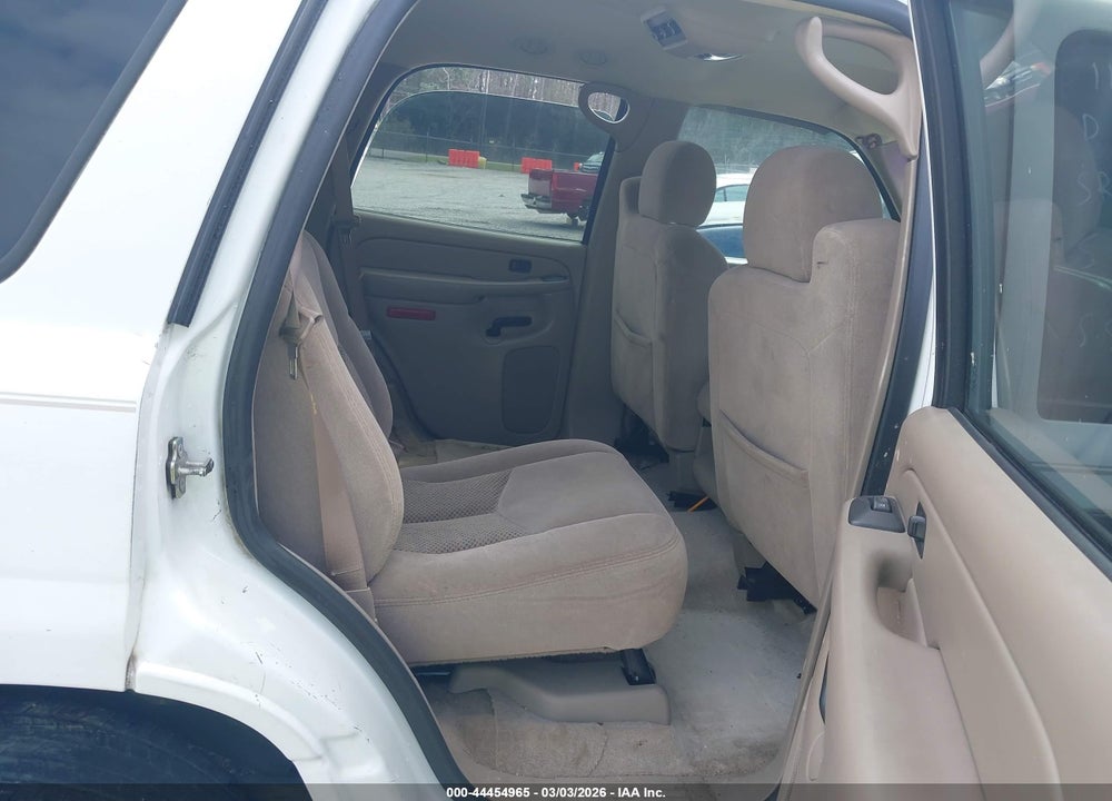 2005 CHEVROLET TAHOE LS VIN: 1GNEC13VX5J118124