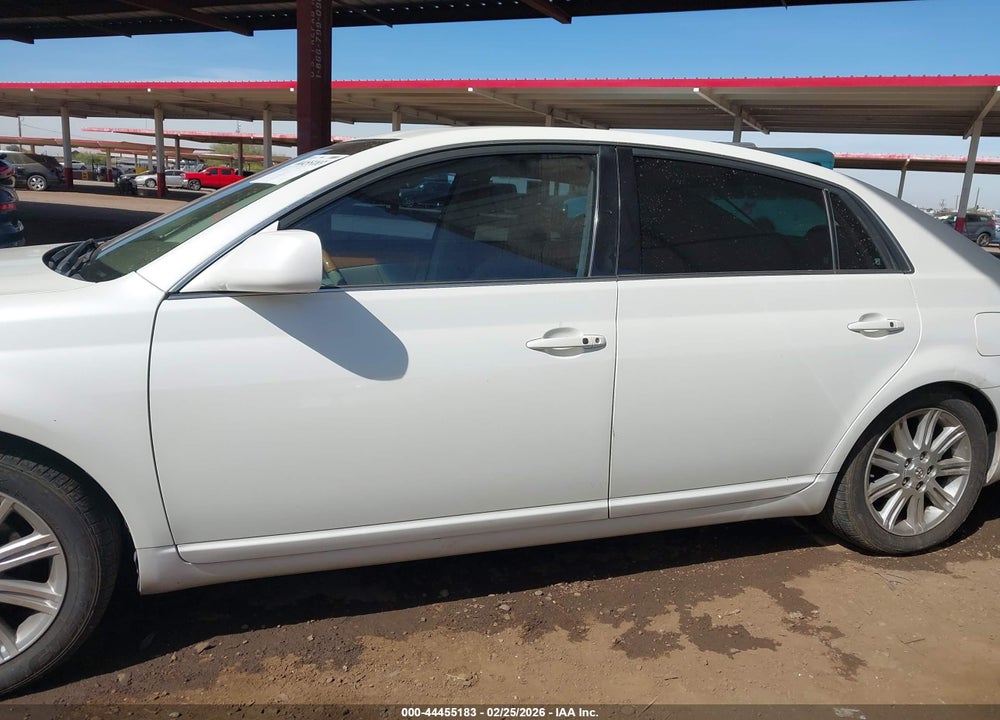 2005 TOYOTA AVALON LIMITED VIN: 4T1BK36B25U006083