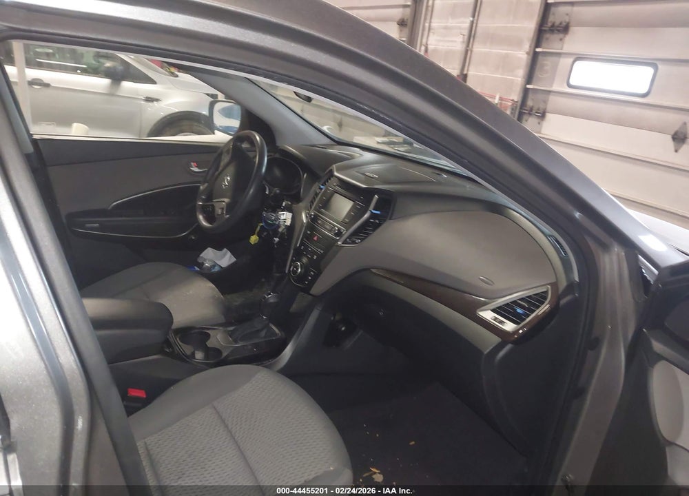 2017 HYUNDAI SANTA FE SPORT 2.4L VIN: 5NMZT3LB8HH022790