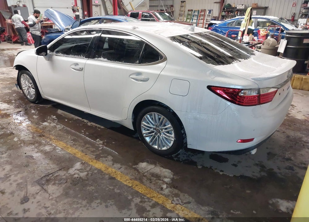 2015 LEXUS ES 350 VIN: JTHBK1GG7F2183310