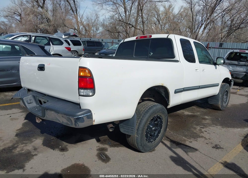 2000 TOYOTA TUNDRA SR5 V8 VIN: 5TBBT4419YS107057