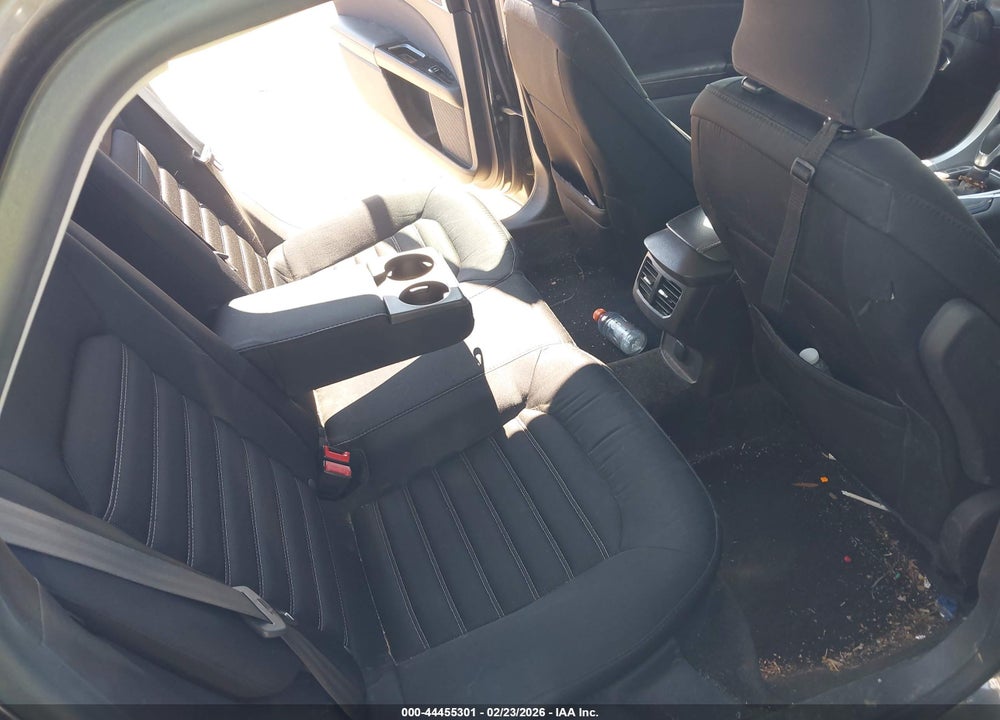 2015 FORD FUSION SE VIN: 1FA6P0H72F5123551