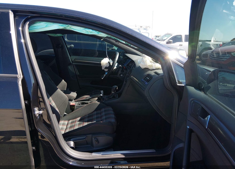 2018 VOLKSWAGEN GOLF GTI 2.0T AUTOBAHN/2.0T S/2.0T SE VIN: 3VW447AUXJM296415