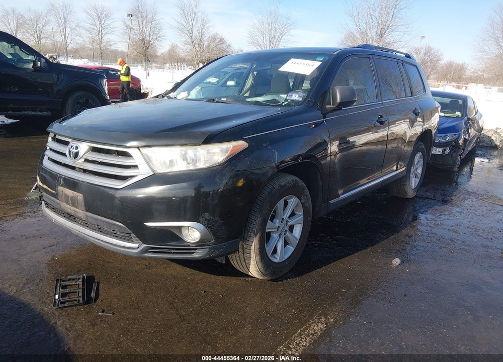 2013 TOYOTA HIGHLANDER BASE PLUS V6 VIN: 5TDBK3EHXDS259472