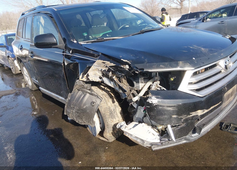 2013 TOYOTA HIGHLANDER BASE PLUS V6 VIN: 5TDBK3EHXDS259472