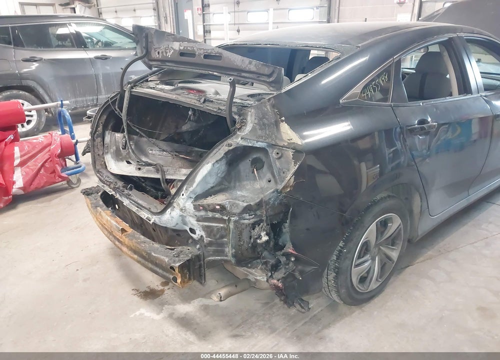 2019 HONDA CIVIC LX VIN: 19XFC2F63KE034582